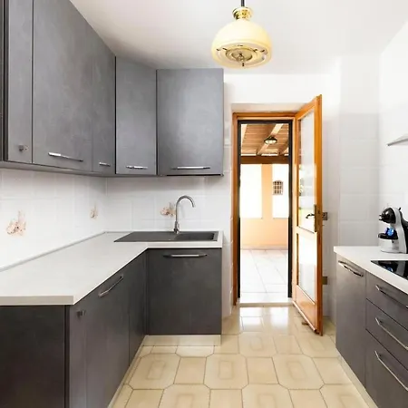 Brezza D'amore - With Verandas, 400m From The Sea Διαμέρισμα
